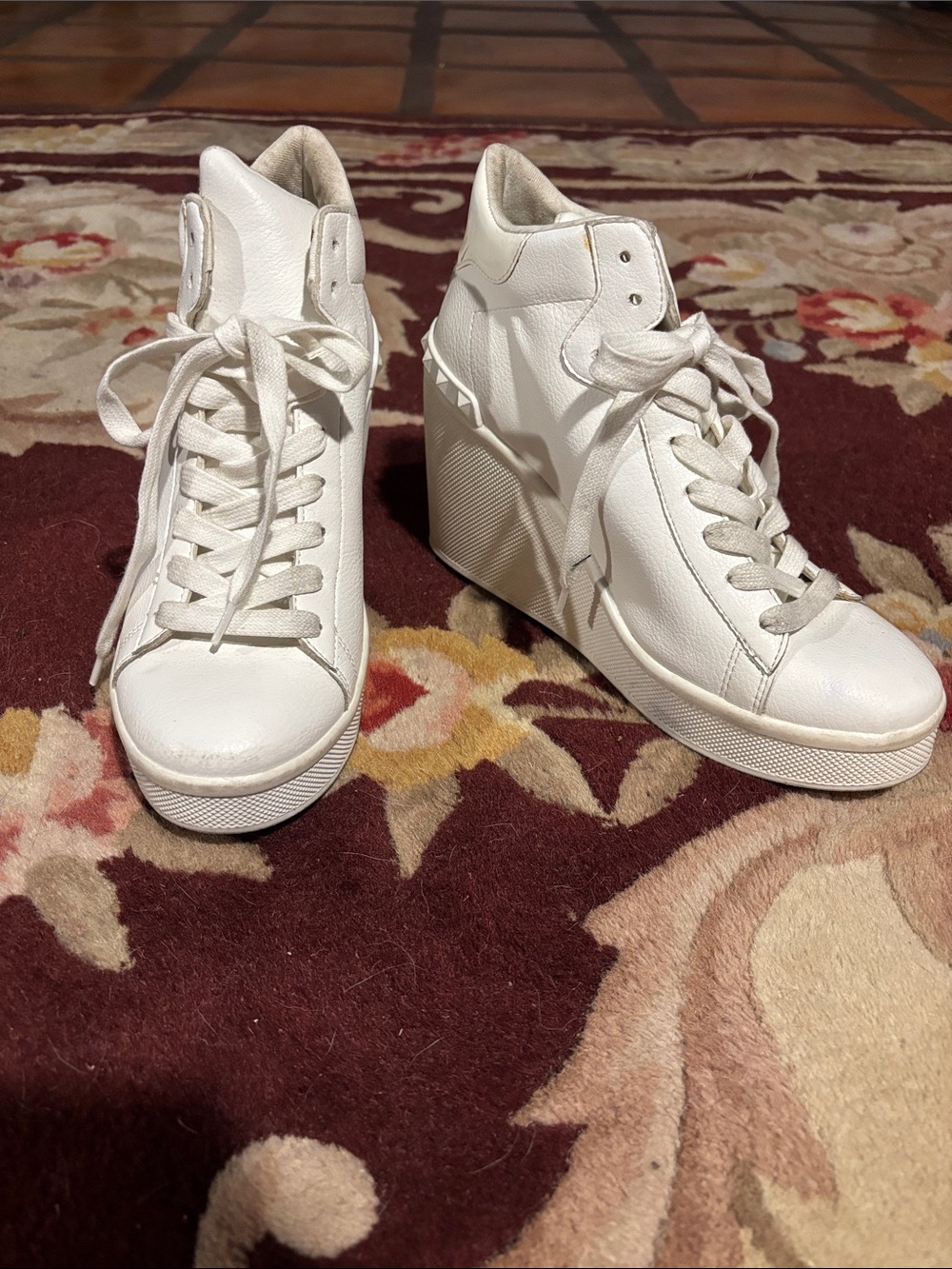 Steve Madden White Wedge High-Top Sneakers - Women